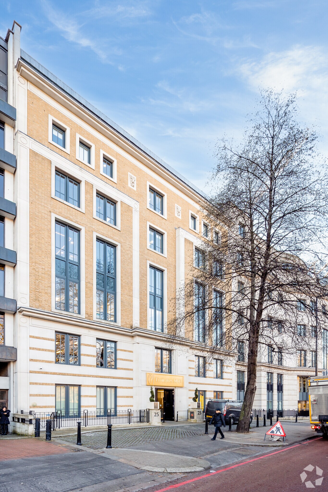 25 Knightsbridge, London for sale Primary Photo- Image 1 of 1