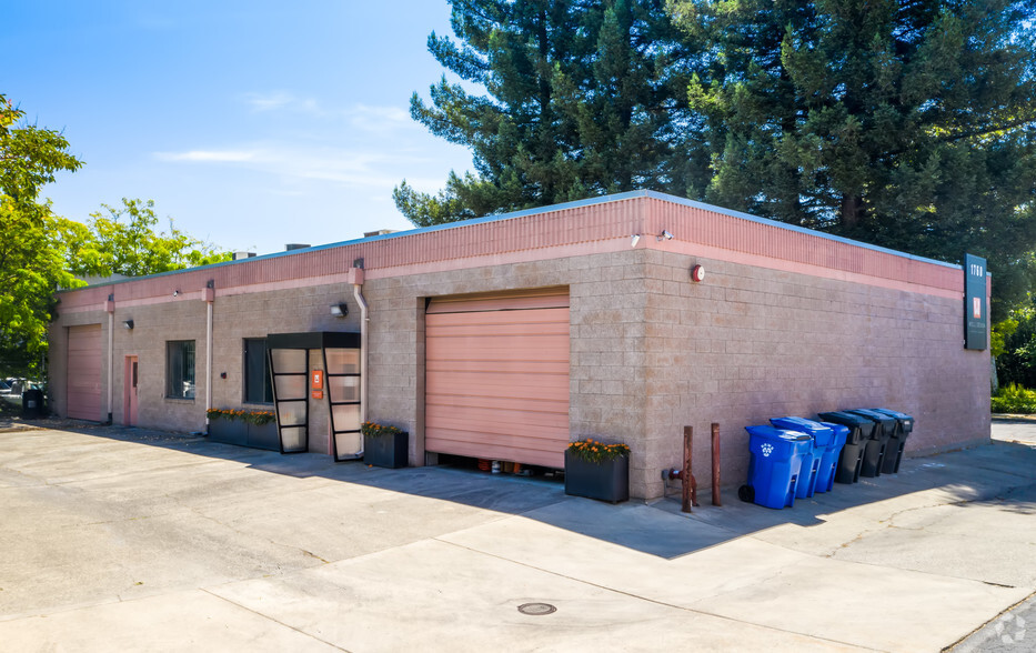 1760 Industrial Way, Napa, CA for rent - Primary Photo - Image 1 of 16