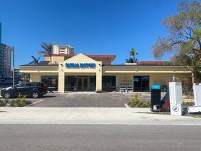 696 S Gulfview Blvd, Clearwater, FL for rent Building Photo- Image 1 of 9