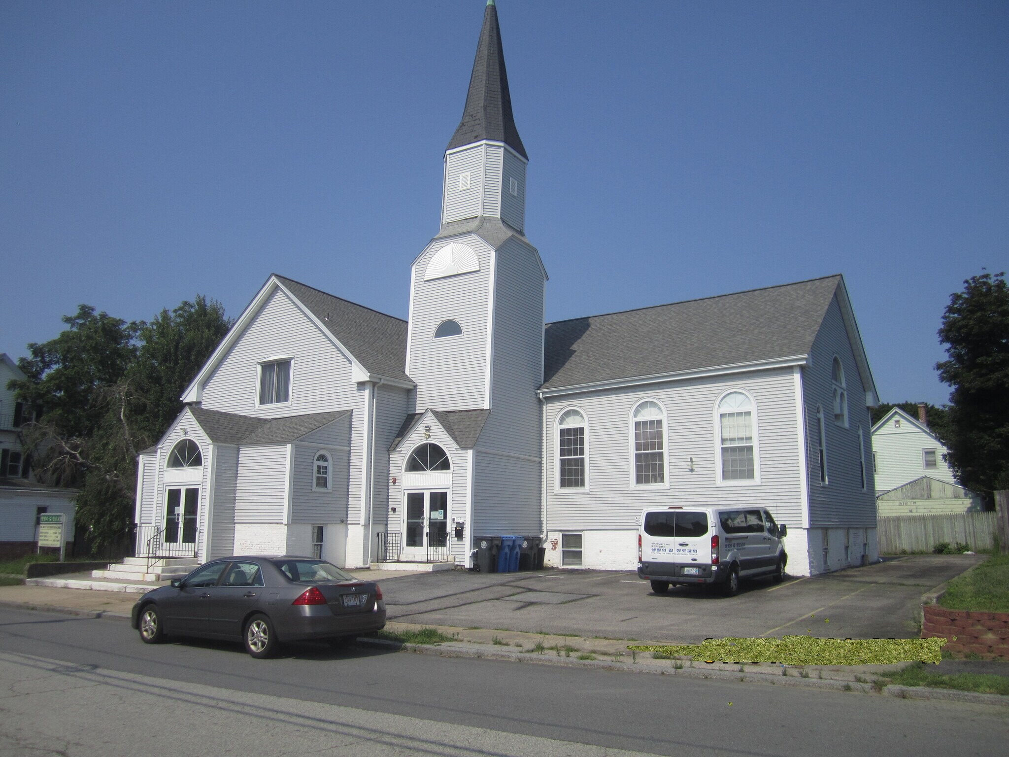 251 Magnolia St, Cranston, RI to rent Interior Photo- Image 1 of 1