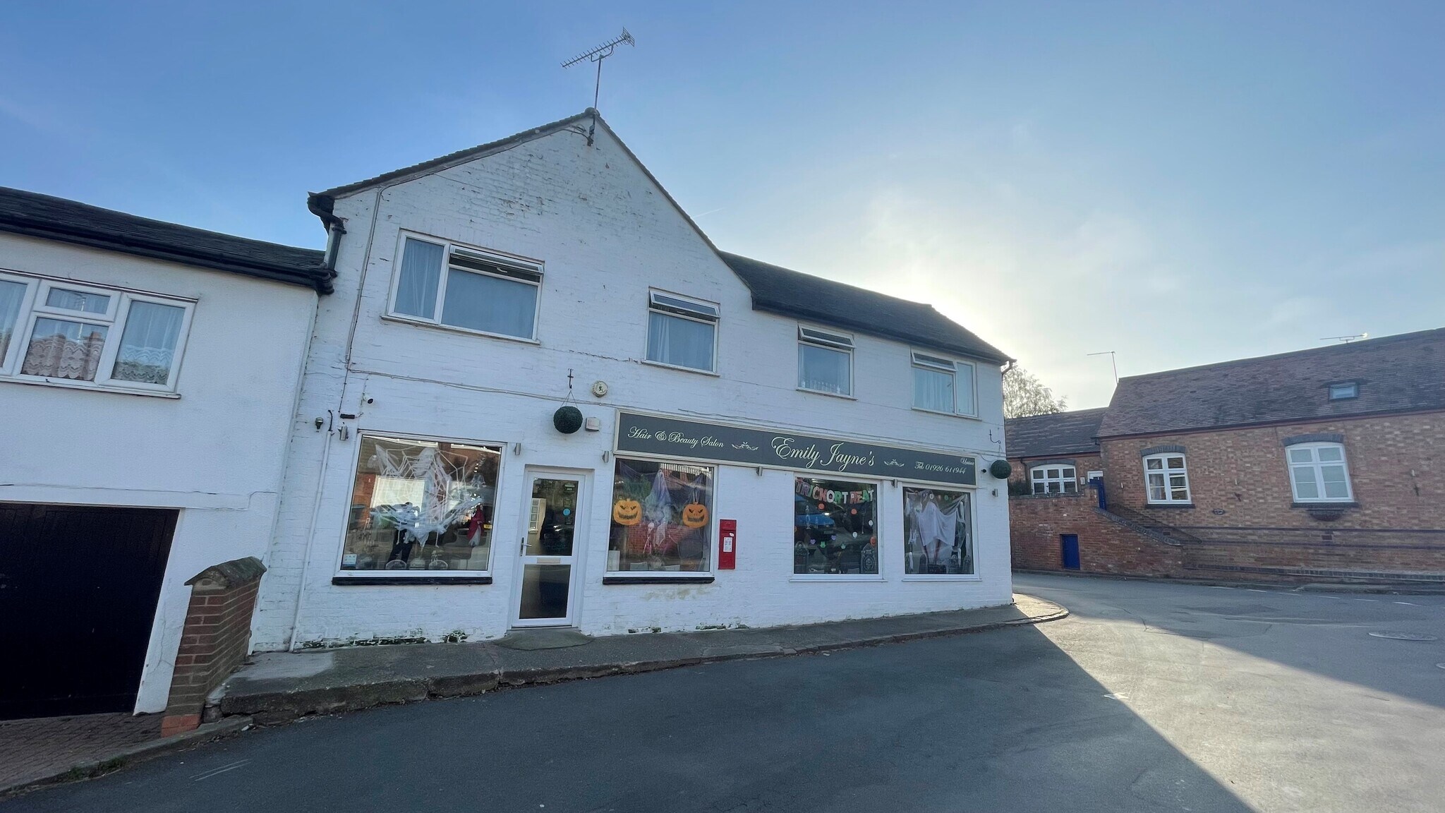 18 Poplar Rd, Bishops Itchington for sale Building Photo- Image 1 of 1