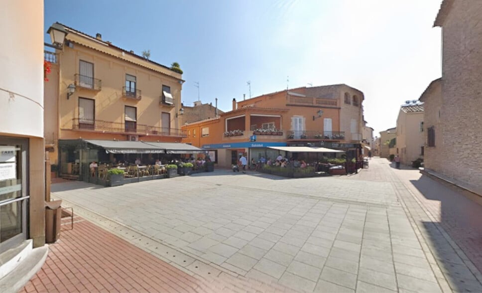 Office in Begur, Gerona to rent - Building Photo - Image 3 of 4