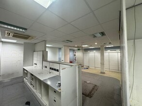 Long Rd, Canvey Island to rent Interior Photo- Image 2 of 5