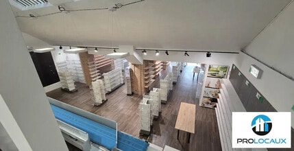 Retail in Voiron for sale Interior Photo- Image 2 of 11