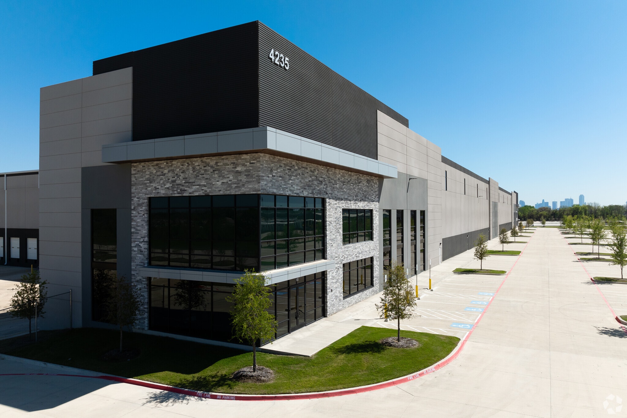 4235 Singleton Blvd, Dallas, TX for sale Building Photo- Image 1 of 6