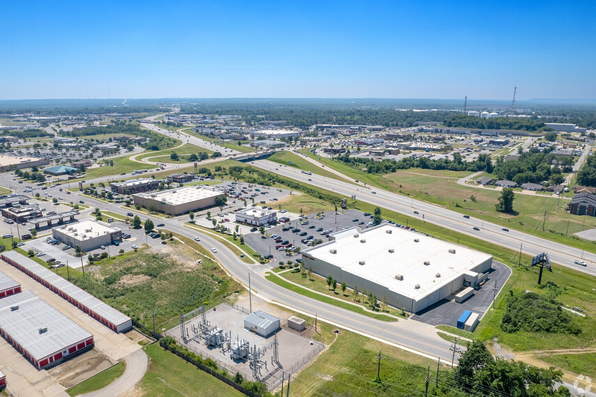 825 E Hillside Dr, Broken Arrow, OK for sale Primary Photo- Image 1 of 1