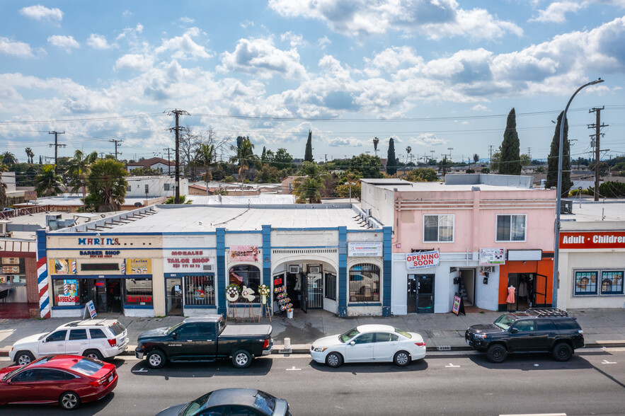 4342-4352 Slauson Ave & 9511 Pine Ave portfolio of 3 properties for sale on LoopNet.co.uk - Building Photo - Image 2 of 6