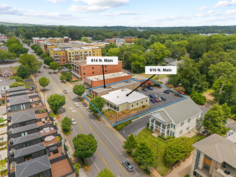 610-614 N. Main Street, Greenville, SC portfolio of 2 properties for sale on LoopNet.co.uk - Building Photo - Image 1 of 26