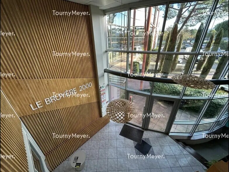 Office in Montpellier to rent - Lobby - Image 1 of 2
