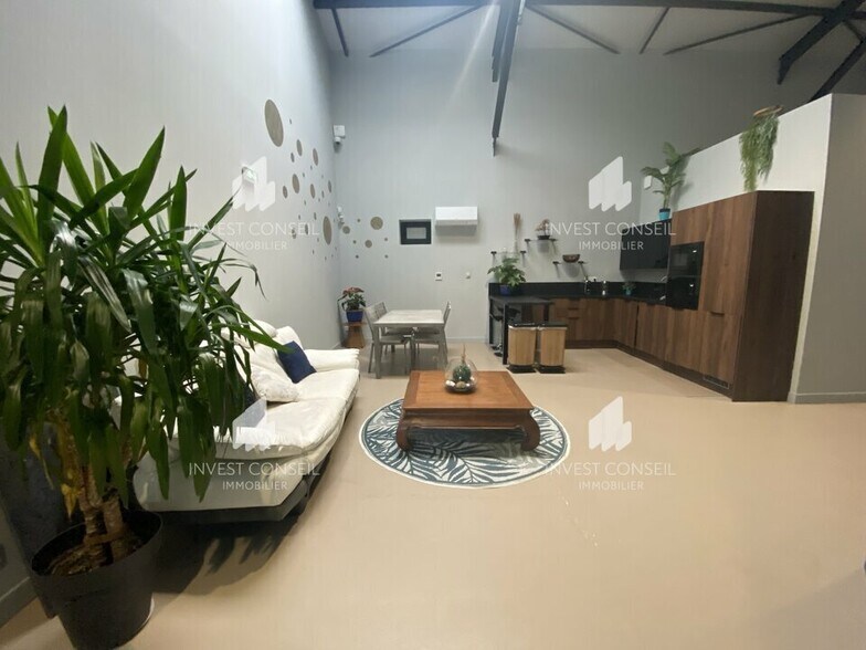 58 Rue De Paris, Montlignon to rent - Building Photo - Image 3 of 9