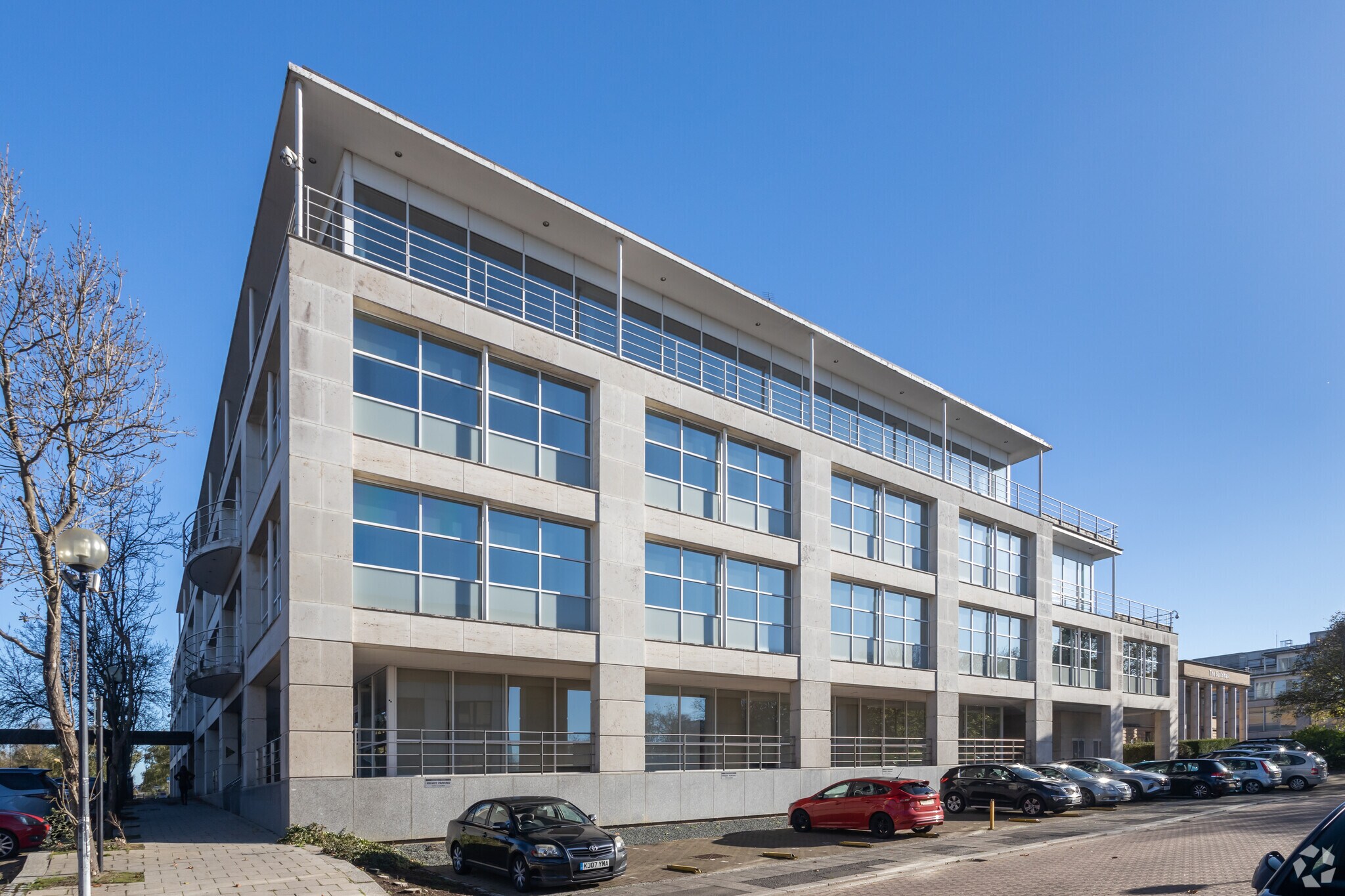 450-500 Silbury Blvd, Milton Keynes for sale Primary Photo- Image 1 of 1