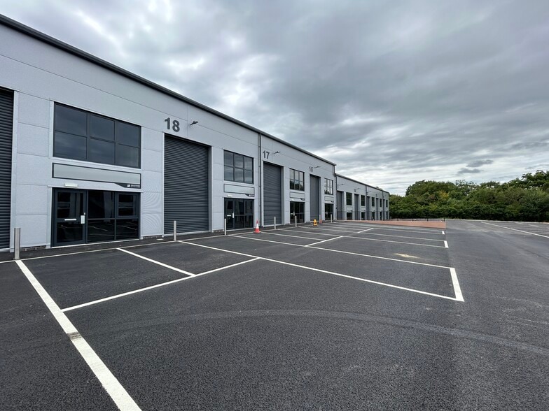 W Buckland Rd, Wellington for sale - Building Photo - Image 3 of 10