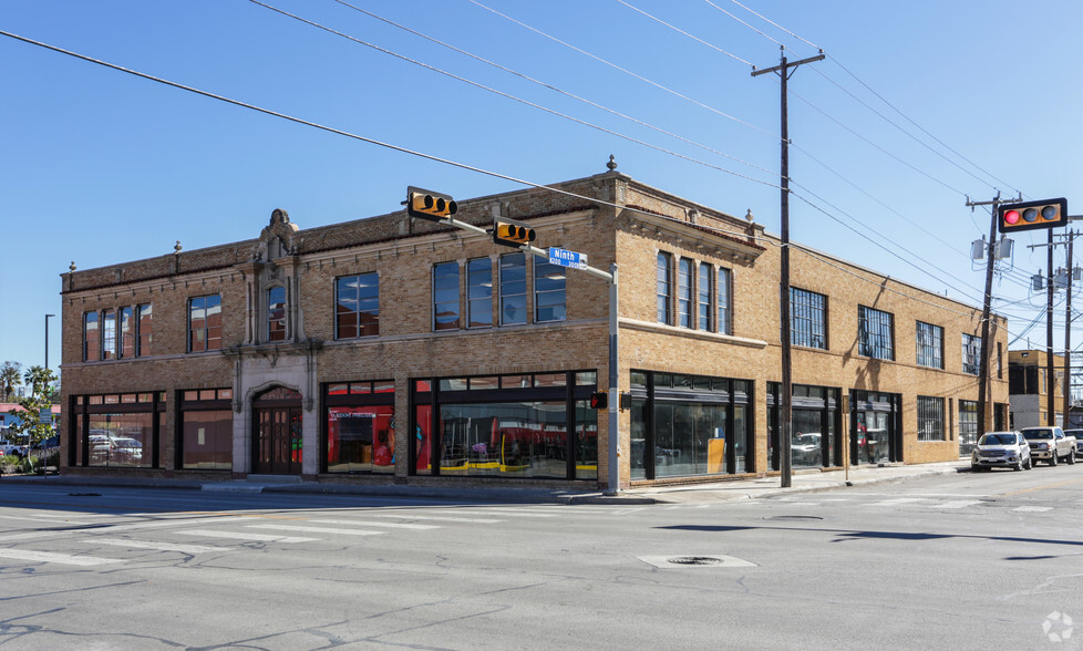 900 Broadway St, San Antonio, TX for sale - Primary Photo - Image 1 of 1