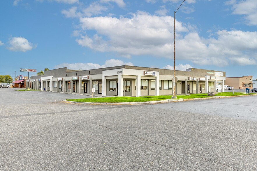 8382 Gage Blvd, Kennewick, WA for sale - Building Photo - Image 1 of 1