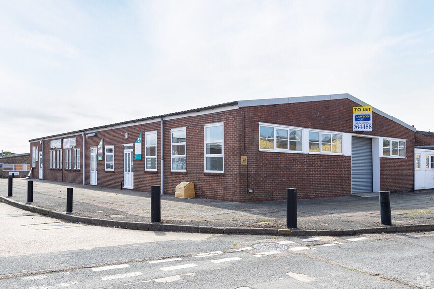 Station Road Industrial Estate, Hailsham for rent - Primary Photo - Image 1 of 2