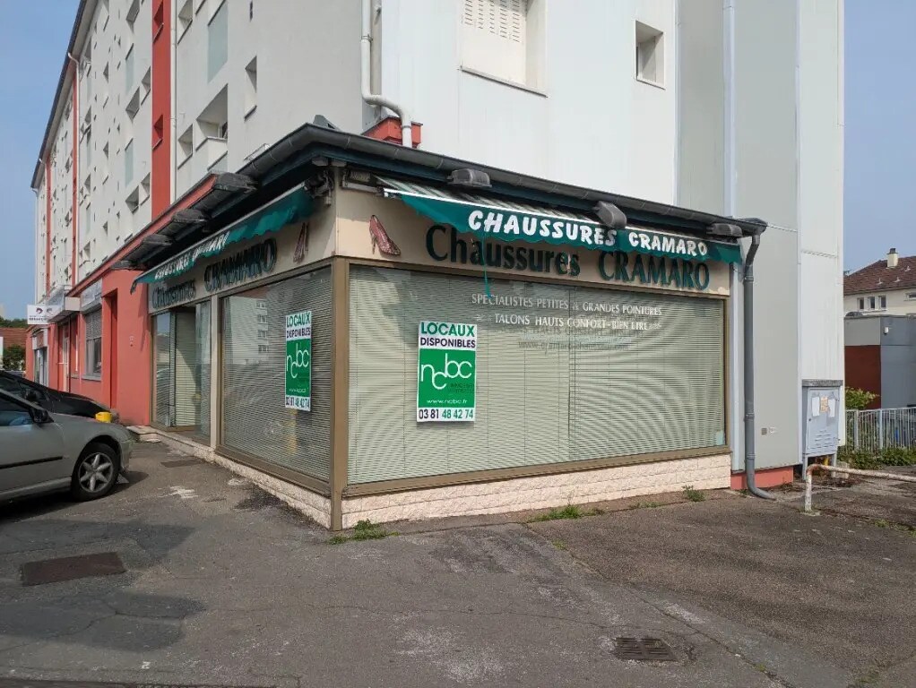 Vente Commerce 148 m² - Photo 1