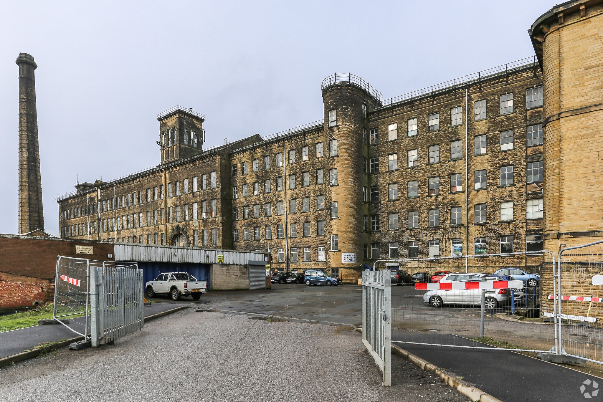 Brighouse Rd, Queensbury for sale Primary Photo- Image 1 of 1