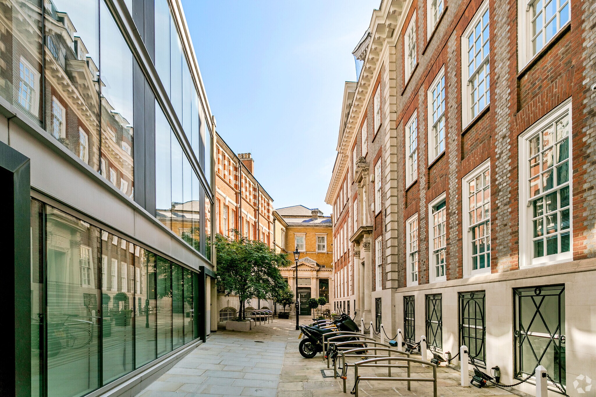 5-9 Quality Ct, London for sale Building Photo- Image 1 of 1