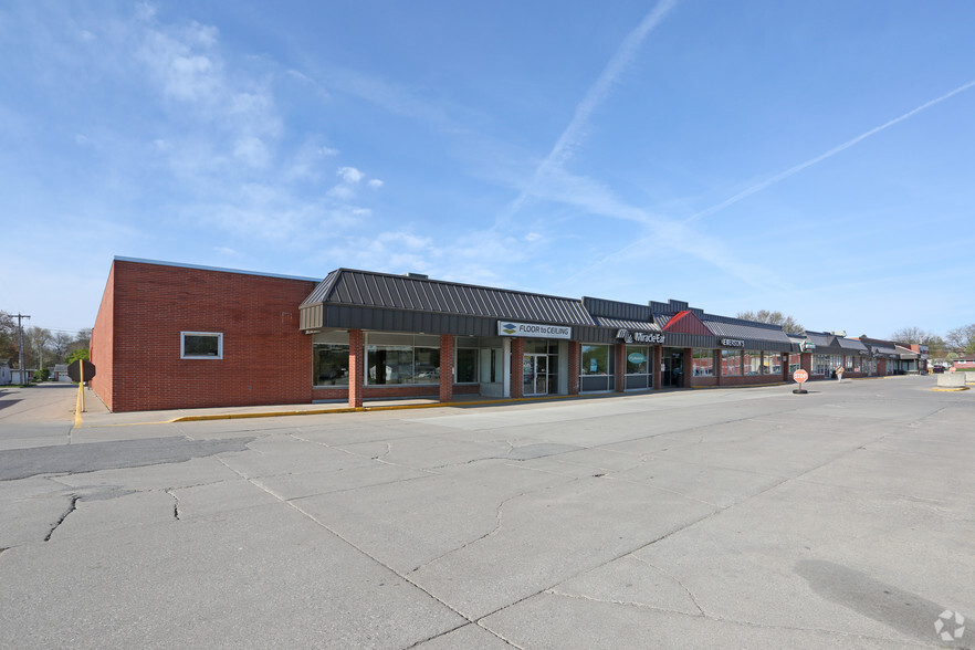 1631 4th St SW, Mason City, IA for sale - Primary Photo - Image 1 of 1