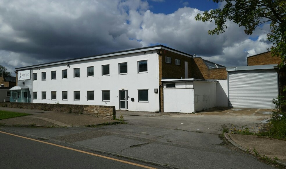 Barrows Rd, Harlow for sale - Building Photo - Image 1 of 1