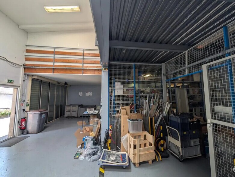 12 Rue Louis Rameau, Bezons to rent - Interior Photo - Image 2 of 18