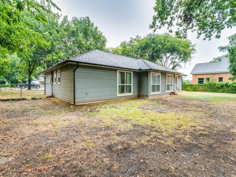 128 Taylor St, Keller, TX for sale - Building Photo - Image 1 of 11