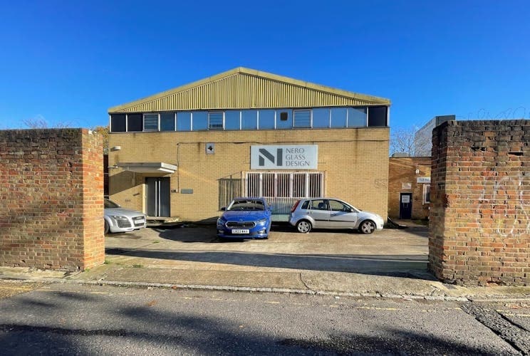 334 Brixton Rd, London for sale Building Photo- Image 1 of 15
