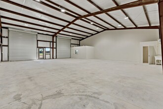 5501 Bonham St, Paris, TX for rent Building Photo- Image 1 of 17