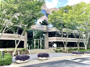 1200 Corporate Dr, Hoover, AL for rent Building Photo- Image 1 of 10