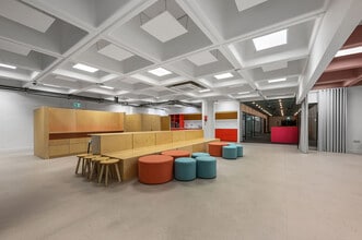 91 Brick Ln, London to rent Interior Photo- Image 2 of 42