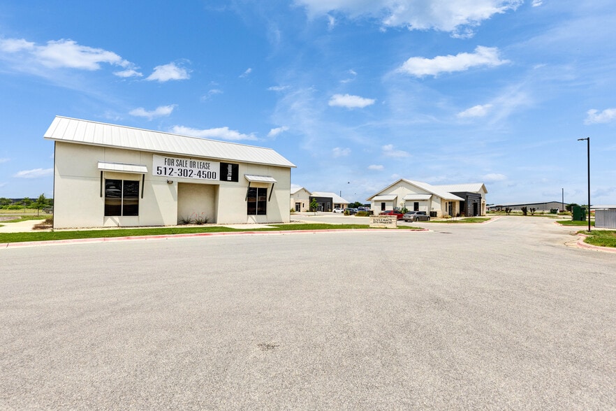 120 Riverwalk Dr, San Marcos, TX for sale - Building Photo - Image 2 of 10