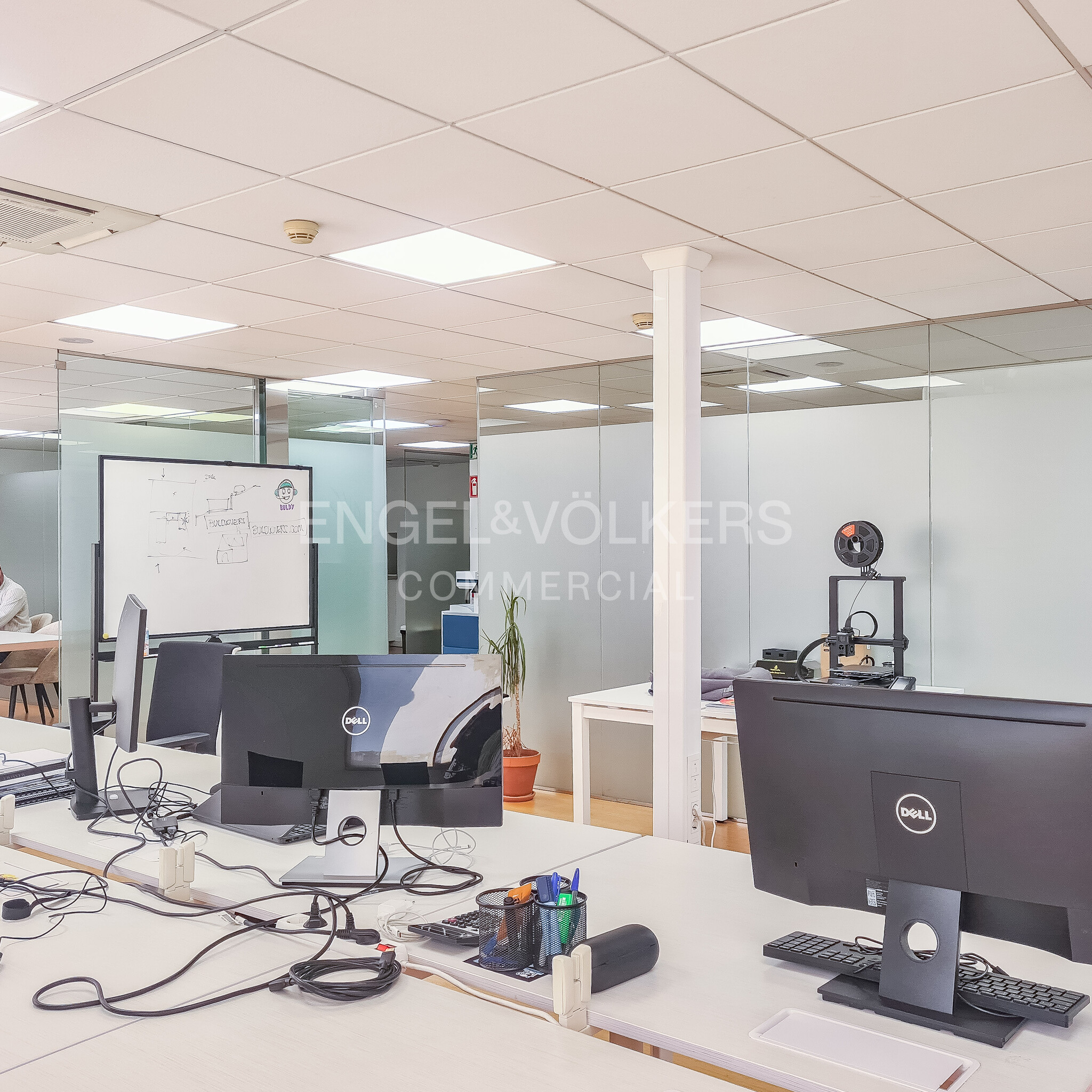 Office in Barcelona, Barcelona to rent Interior Photo- Image 1 of 37