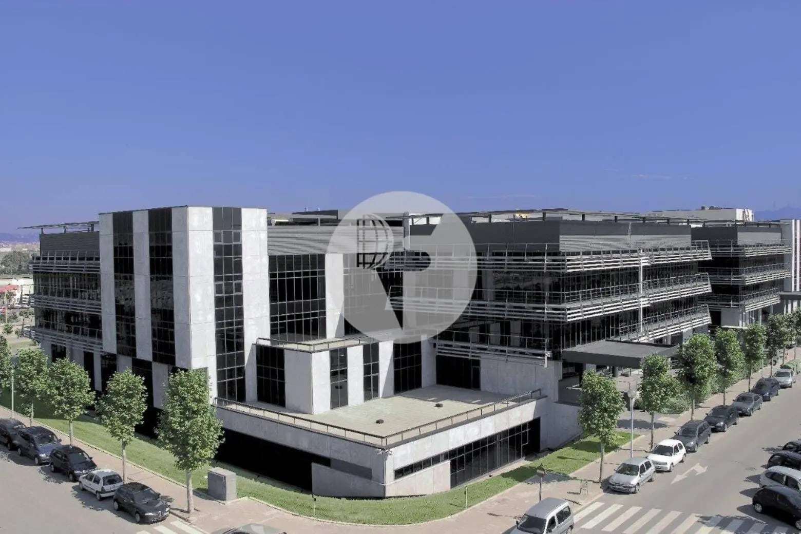 Office in El Prat de Llobregat, Barcelona to rent Building Photo- Image 1 of 14