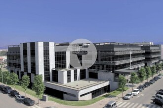 Office in El Prat de Llobregat, Barcelona to rent Building Photo- Image 1 of 14