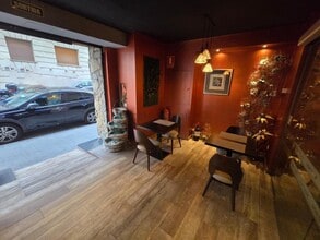 Retail in Barcelona, Barcelona to rent Interior Photo- Image 1 of 12