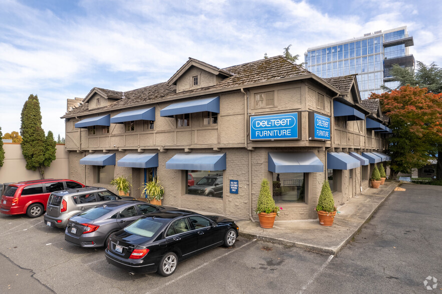 10306 NE 10th St, Bellevue, WA for rent - Building Photo - Image 2 of 3