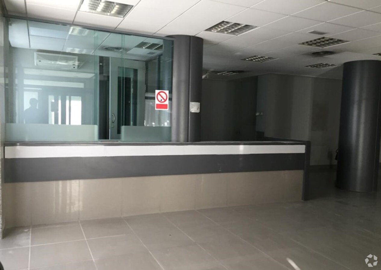 Cuenca, CUE 16002 - Unit Puerta 01, Esc. E -  - Interior Photo - Image 2 of 6