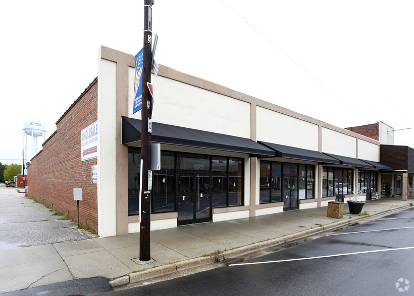 101-103 W Broad St, Saint Pauls, NC for sale - Primary Photo - Image 1 of 1