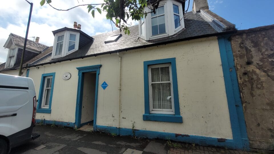 17 Townhead, Irvine to rent Building Photo- Image 1 of 4