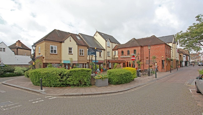 More details for 52-58 Church St, Twickenham - Retail for Sale