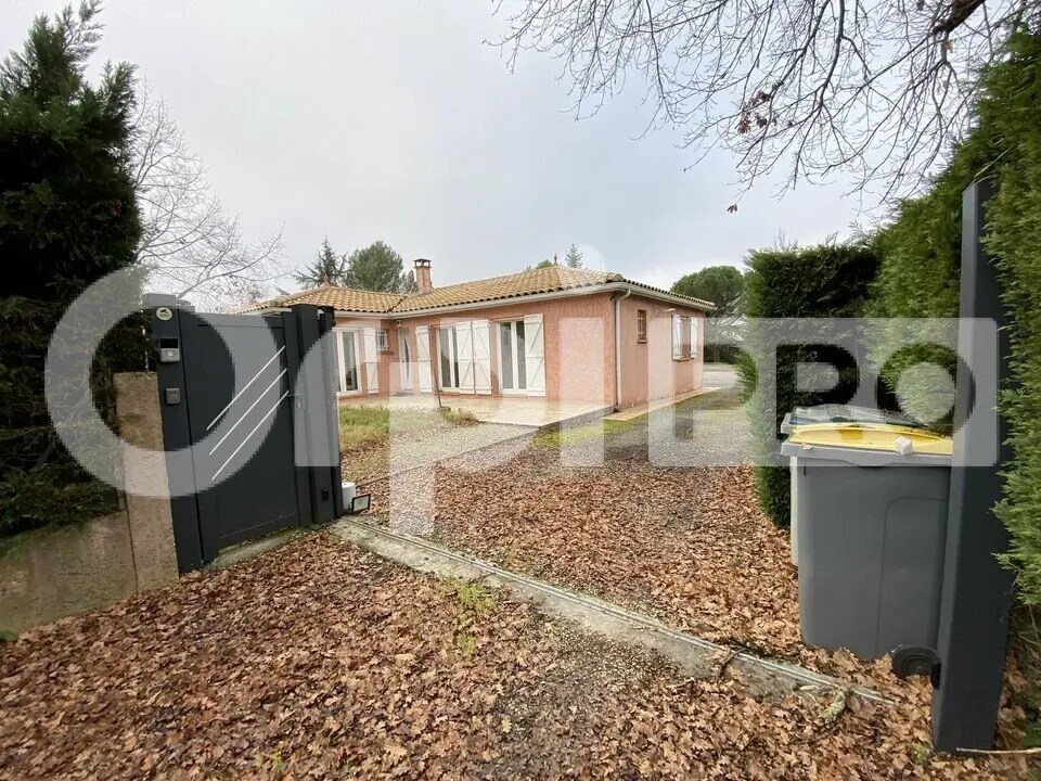 Office in Montauban for sale Building Photo- Image 1 of 8