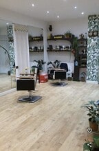 28 Market St, Birkenhead to rent Interior Photo- Image 2 of 2