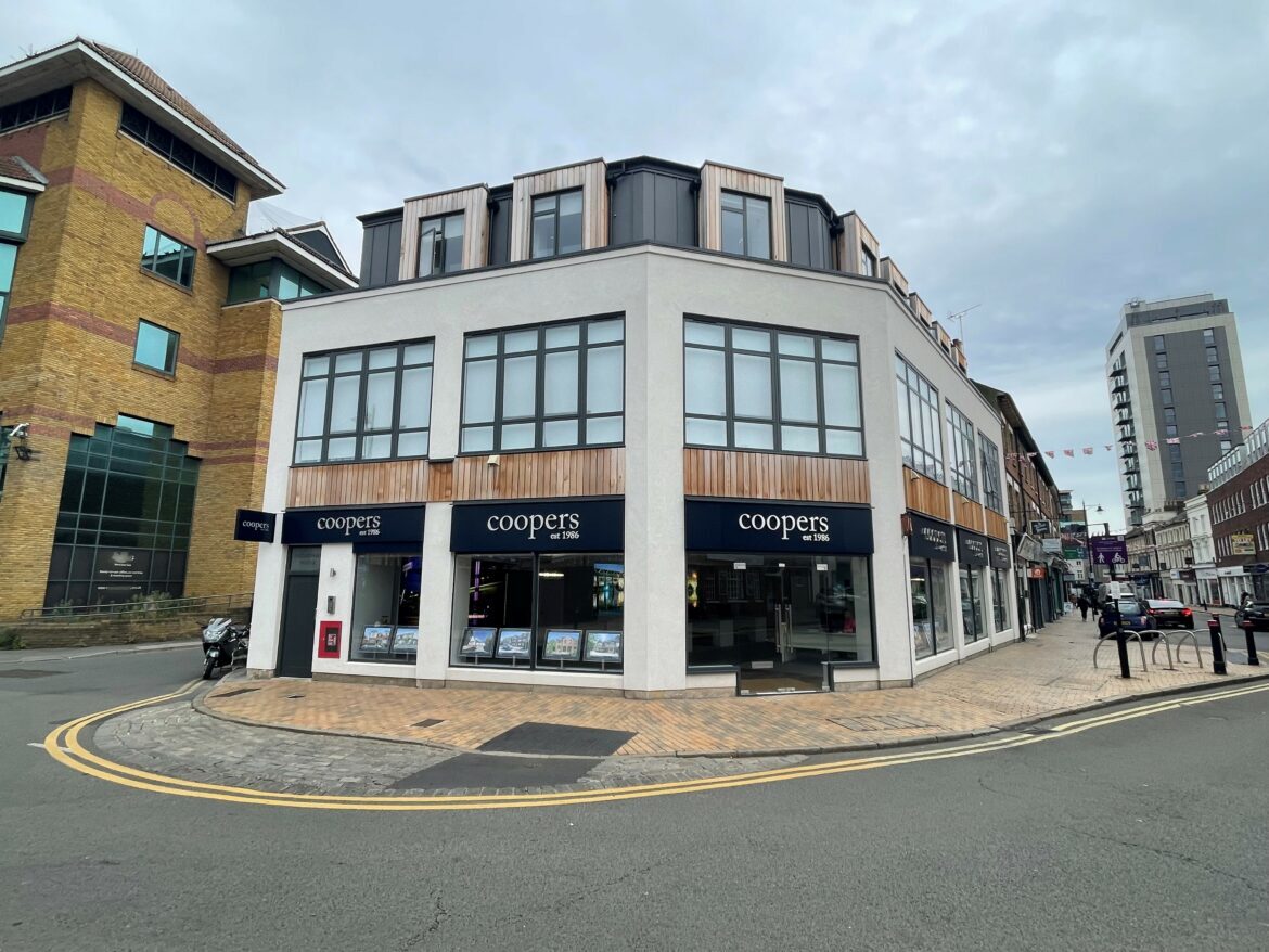 21 Broadway, Maidenhead for sale Building Photo- Image 1 of 1