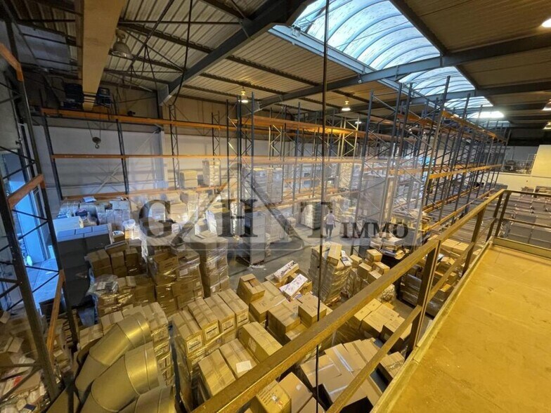 Industrial in Chambly to rent - Building Photo - Image 2 of 10