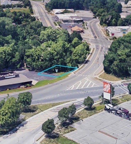 3732 New York 112, Coram, NY to rent Building Photo- Image 1 of 4