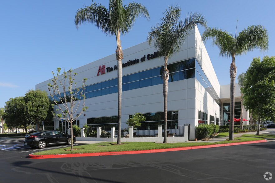 3601 W Sunflower Ave, Santa Ana 92704 OfficeMedical for Rent UK