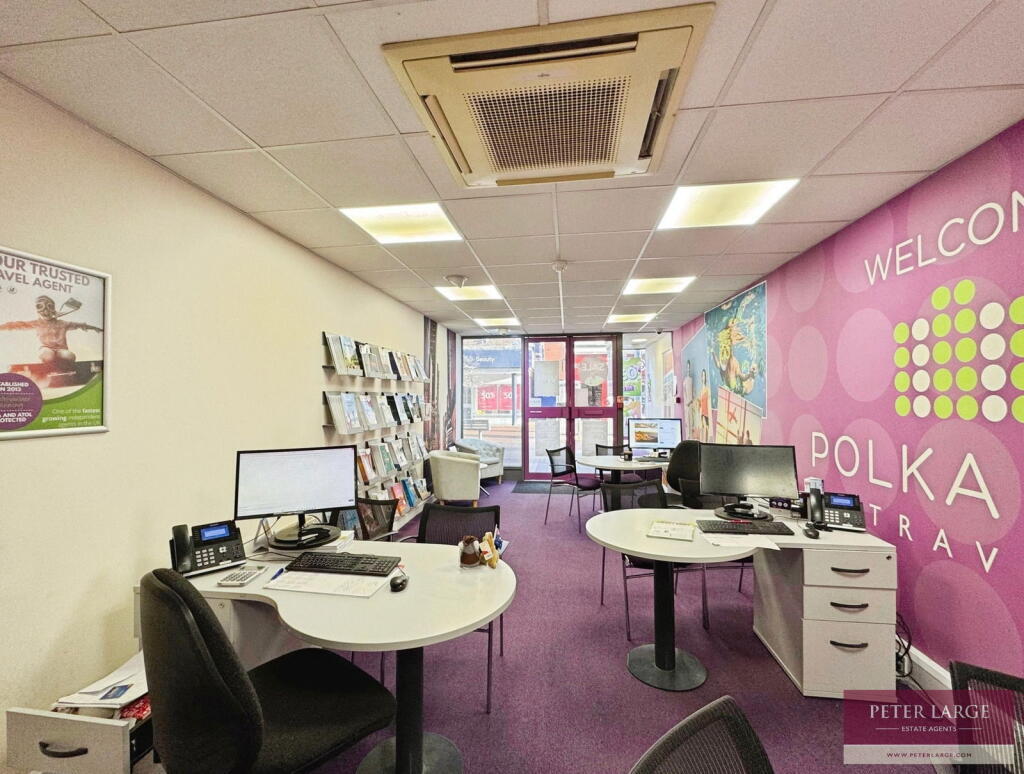 42-46 High St, Rhyl, CLW LL18 1ET - Unit 46 -  - Interior Photo - Image 1 of 9