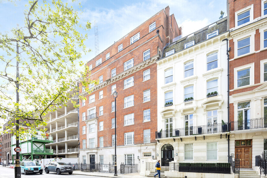 23 Buckingham Gate, London for rent - Building Photo - Image 3 of 3