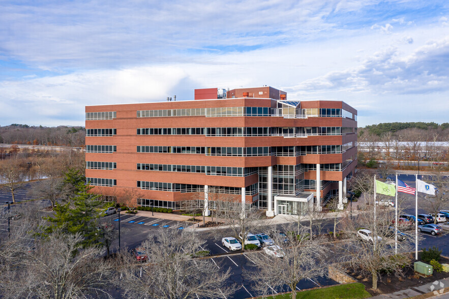 100 Technology Center Dr, Stoughton, MA for rent - Building Photo - Image 2 of 11