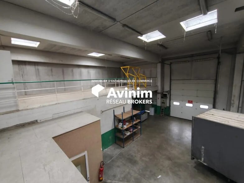 Industrial in Vitry-sur-Seine to rent - Interior Photo - Image 3 of 11